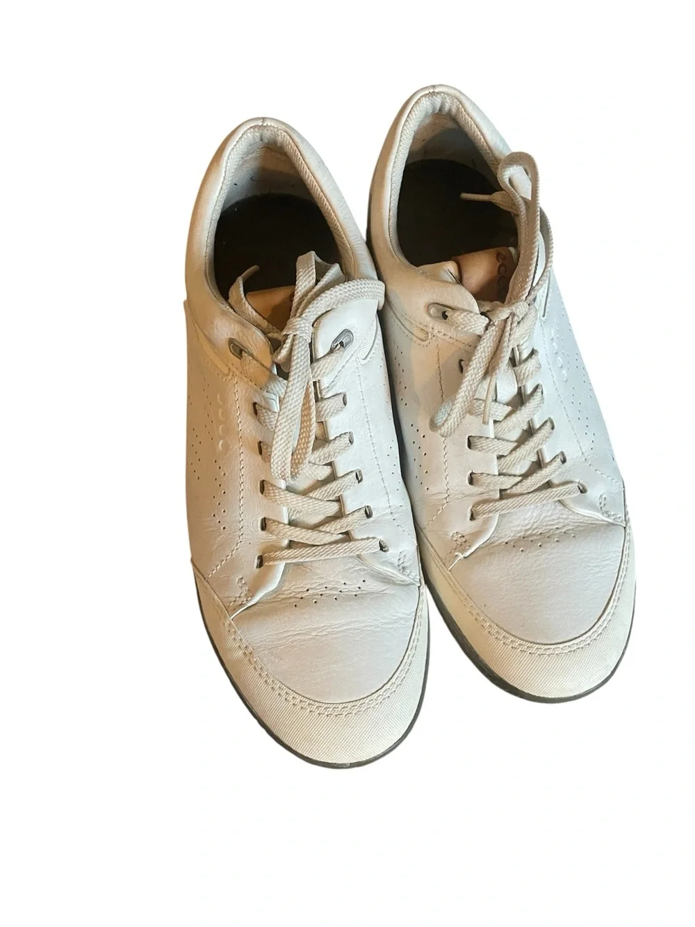 TT1- Ecco White Leather Lace-Up Men's Golf Sneakers with Subtle Perforation